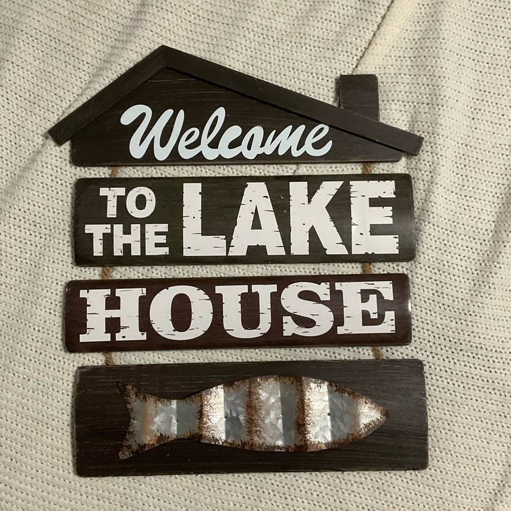 Welcome to the lake house sign